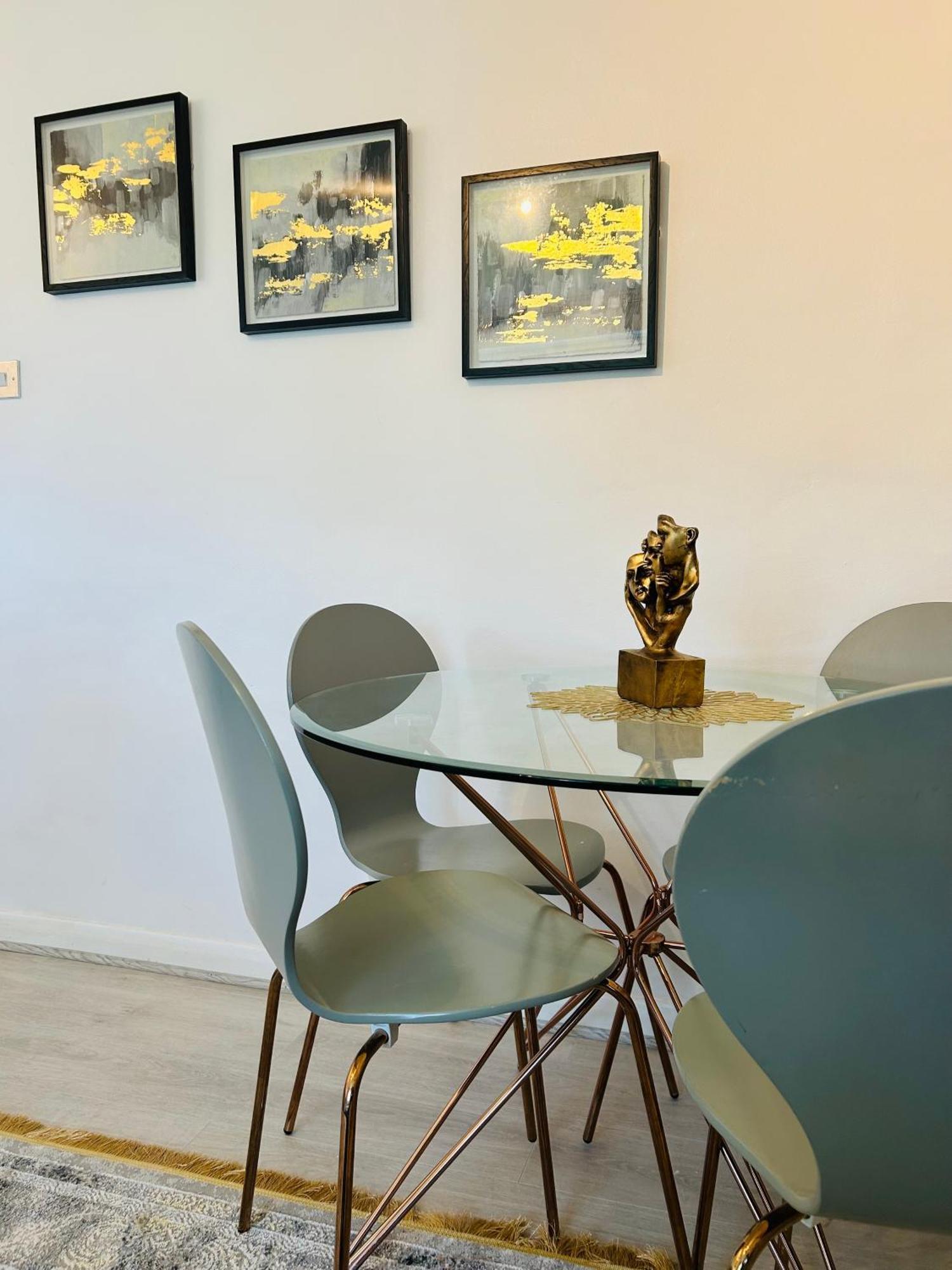 One Bedroom Flat In Chiswick W4 Лондон Екстериор снимка