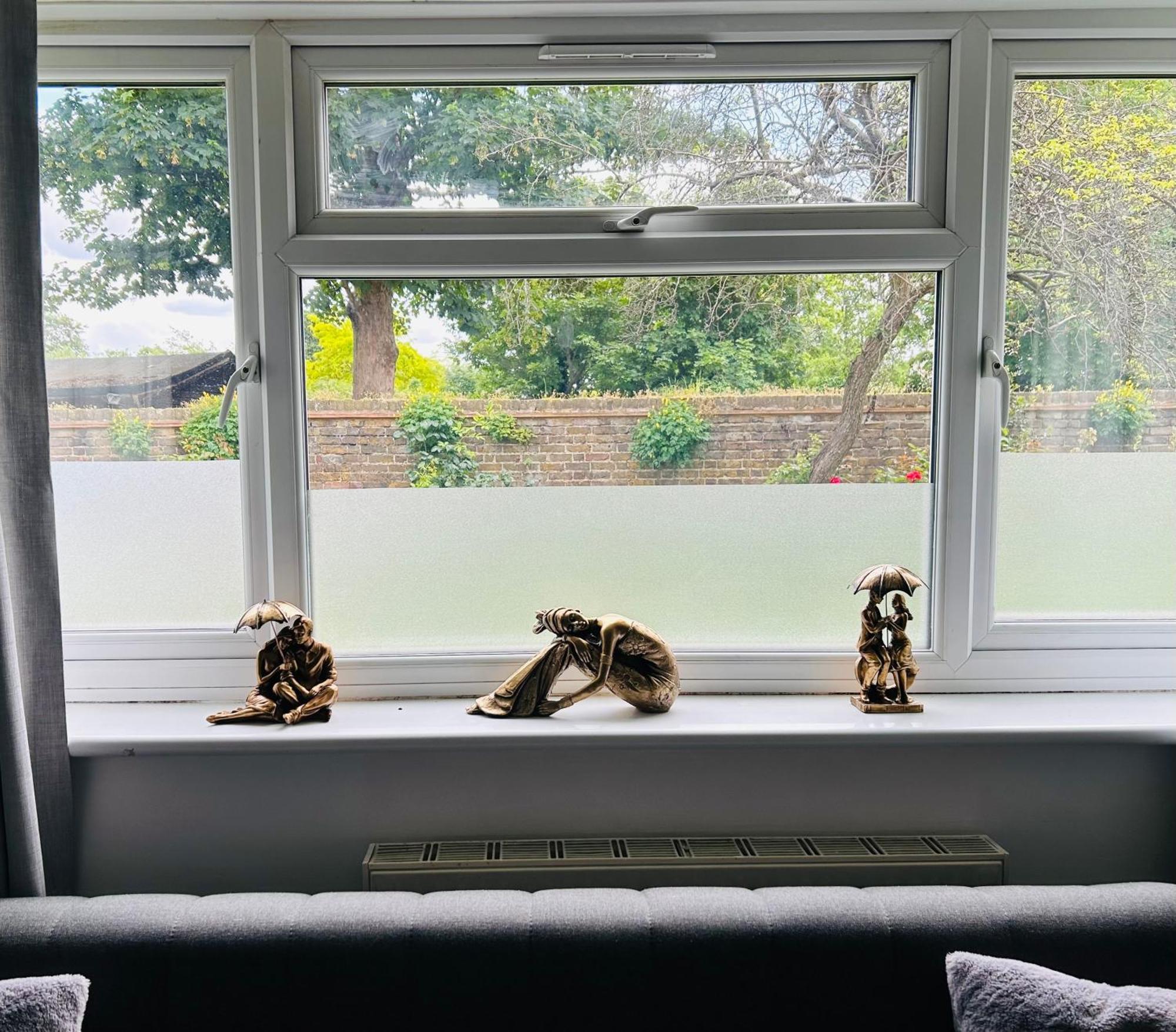 One Bedroom Flat In Chiswick W4 Лондон Екстериор снимка
